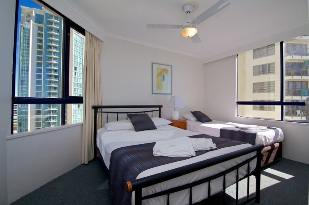 Surf Regency Lejlighedshotel Gold Coast Eksteriør billede
